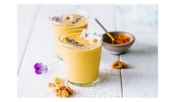 Orange Turmeric & Vanilla Yogurt Smoothie